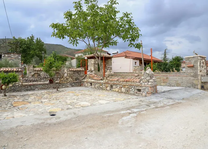 Countryside Polican (Berat)